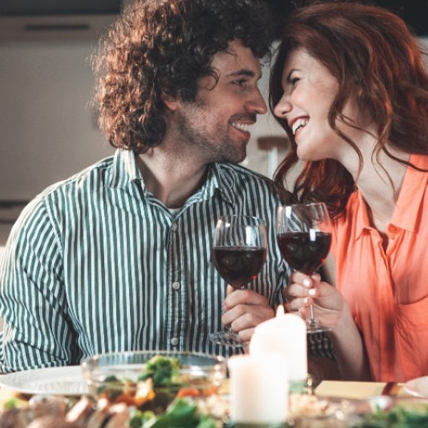 Cenas románticas a domicilio para sorprender a tu pareja